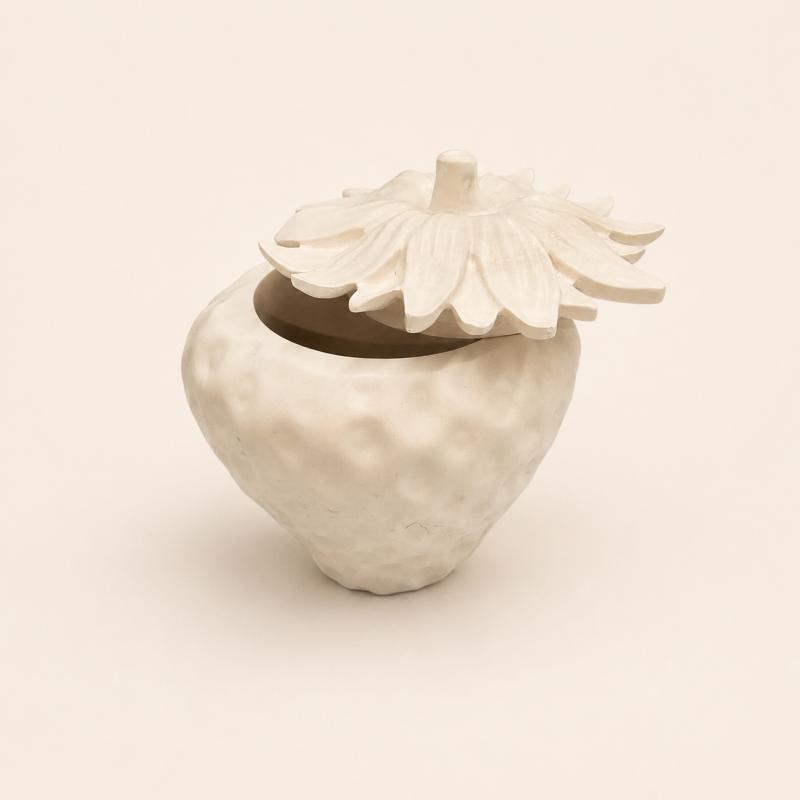 Eper alakú kerámiapor kaspó fedéllel – natúr vagy festett