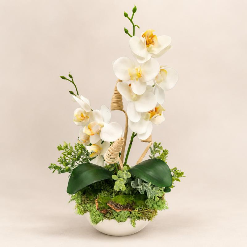 Fehér orchideás asztaldísz gyöngyházfényű tálkában