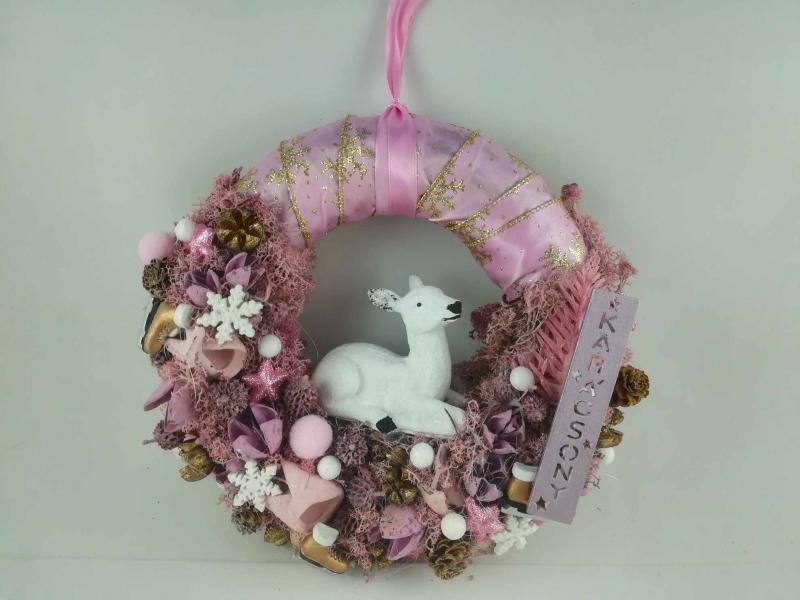 Fehér szarvas, rózsaszínben Ajtódísz