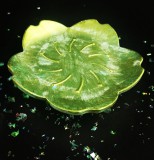 Virág alakú kínáló tál-zöldarany