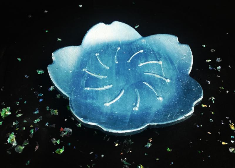 Virág alakú kínáló tál-kék arany