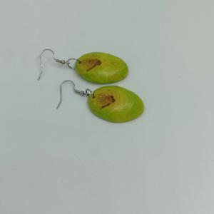 Fa fülbevaló -lime zöld barnával