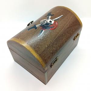 kincses láda kalóz koponyás