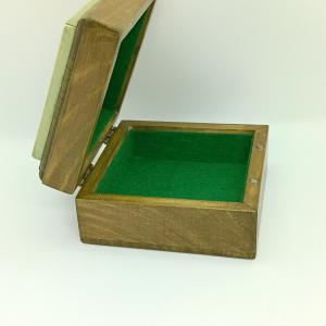 Kis madaras  fa ékszerdoboz - tűzzománc betéttel