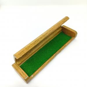 Tölgyga tolltartó -tűzománc díszítéssel-kis virág