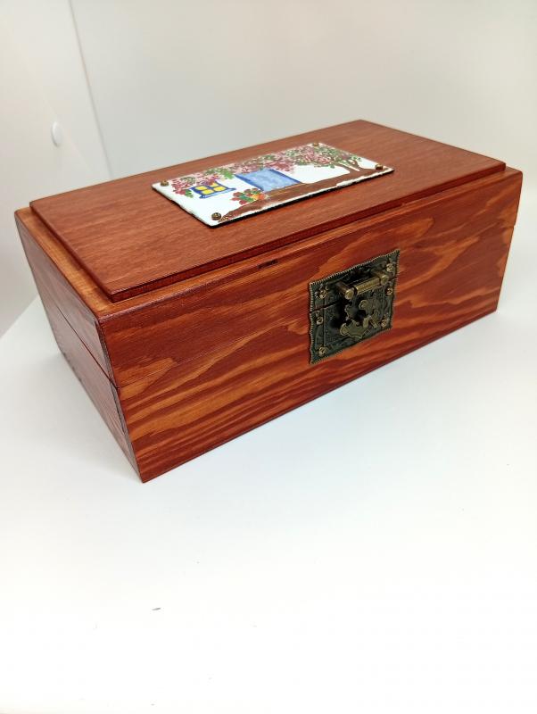 Fa ékszerdoboz-cseresznyefa tűzzománc képpel