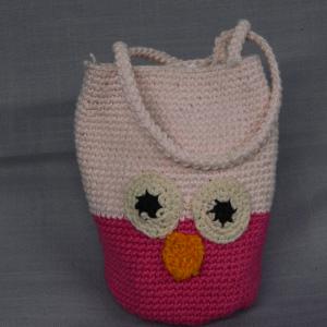 Horgolt lányka kistáska