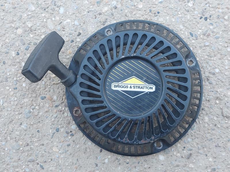 Briggs 10 / 12 / 14  Le vízszintes tengelyű motor berántó szerkezet ( műanyag füles )