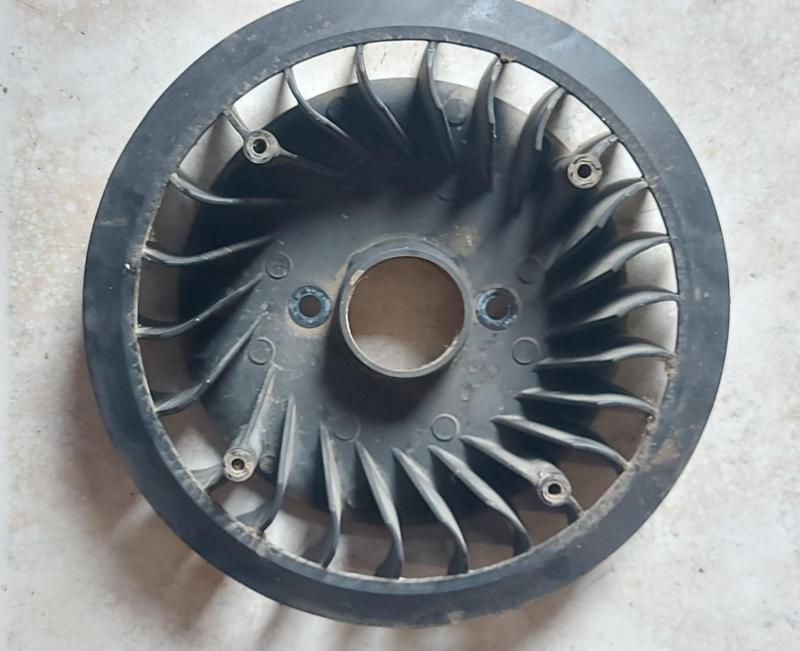 Briggs 15.5 Le I/C OHV motor szélkerék ( műanyag )