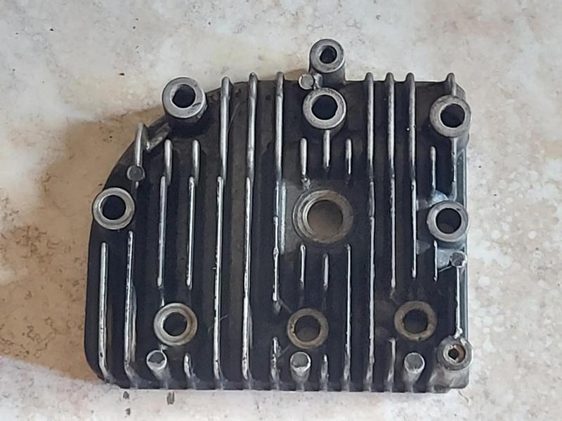 Briggs 4 le motor hengerfej ( 70.6mm hengerhez )