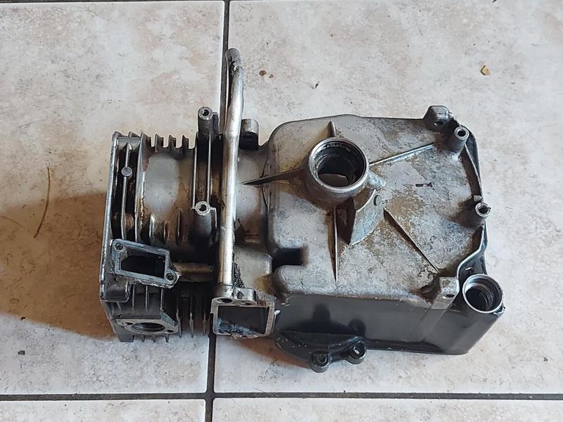 Briggs 4Le motor üres henger ( 70.6mm )