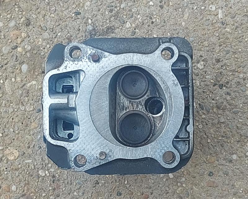 Briggs 800 / 850 OHV motor hengerfej ( komplett )