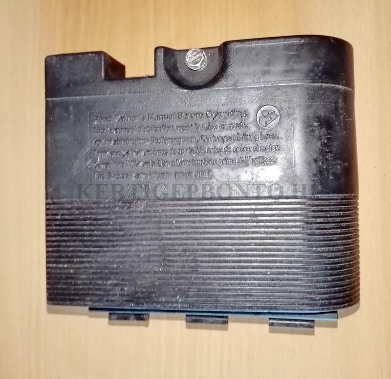Briggs Quantum motor levegőszűrőház ( kocka légszűrős motor, régi fém hátsó rész ) ( üres )