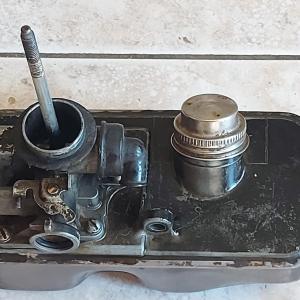 Briggs 4 Le motor komplett benzintank ( karburátorral )