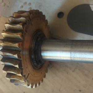 KF-04 kapálógép bronzkerék ( 28 fogas régi típus  )
