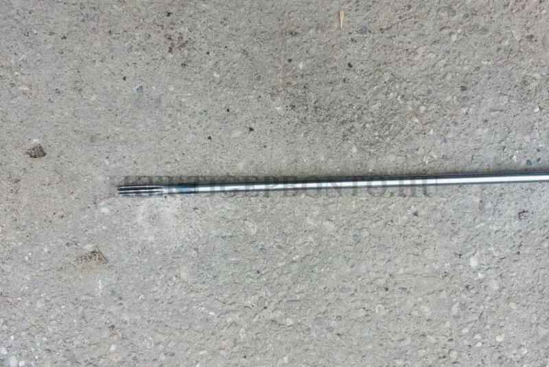 Fűkasza meghajtó tengely ( 7 borda / 7mm / 148cm )