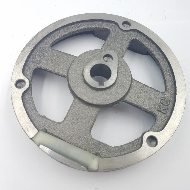 Fullas D150 motor lendkerék