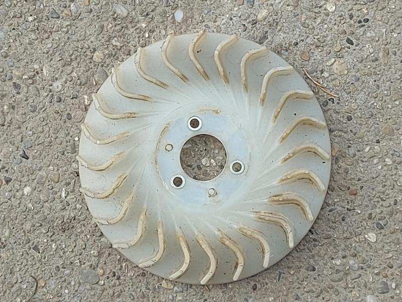 Honda F 400 / G 150 kapálógép szélkerék