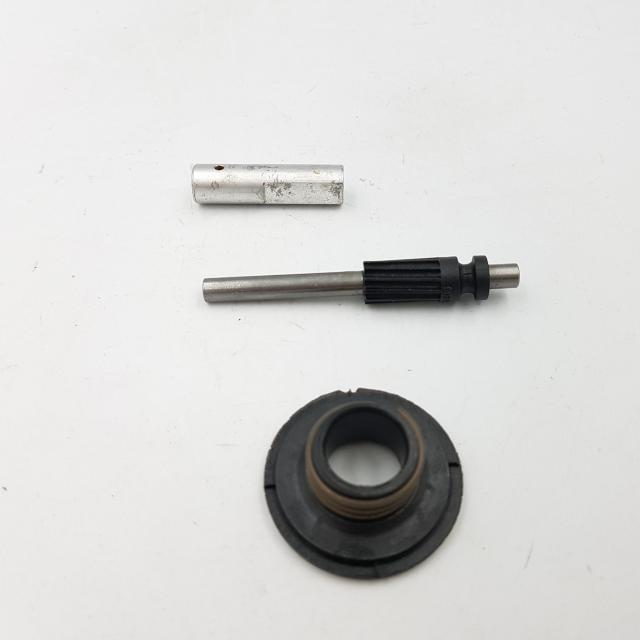 Husqvarna 340/ 345/ 350 láncfűrész olajszivattyú