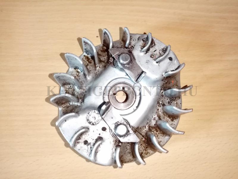 Husqvarna 50 / Jonsered 490 / 590 láncfűrész lendkerék