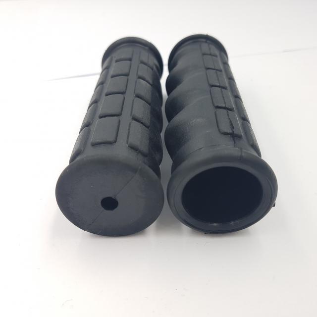 KF-04 / Robi 151 / Rex - Max kapálógép gumimarkolat kormányra ( párban )