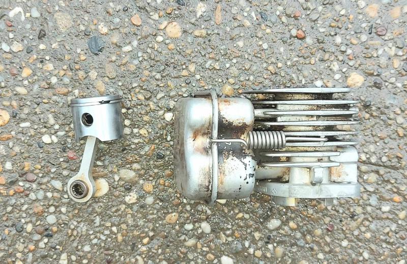 McCulloch Trimmac 210 benzinmotoros szegélynyíró komplett henger