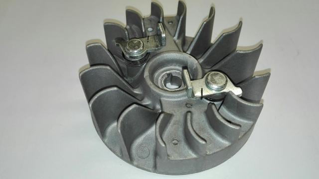 MTD GCS46/40 láncfűrész lendkerék ( fém füles )