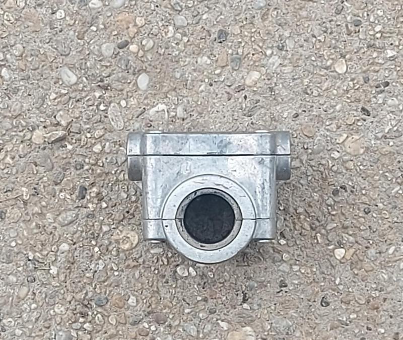 Oleo-Mac Sparta 25/ 26/ 370/ 380/ 42 motoros kasza kormánytartó bilincs