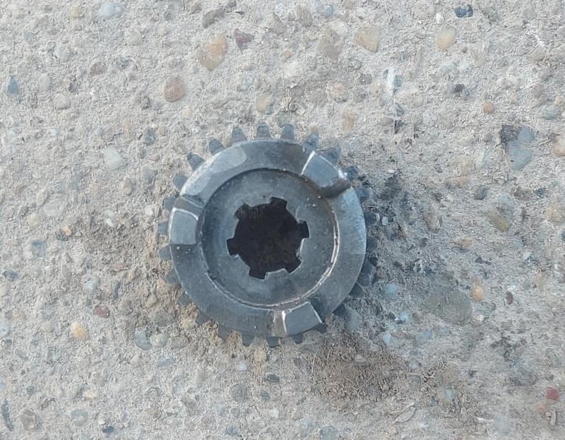 Robi 151T / Robi 250T kapálógép sebességváltó kapcsoló fogaskerék ( Z= 26 )