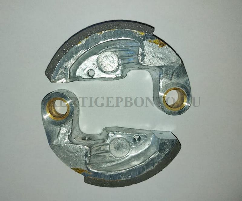 Robi 55/ 56/ 106 kapálógép kuplungpofa ( párban )