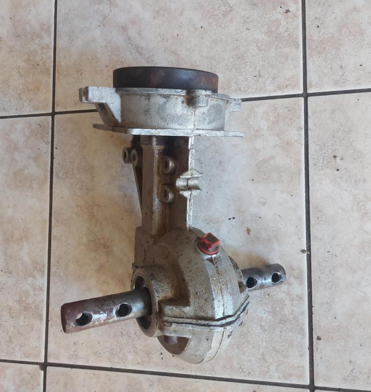 Robi 55 kapálógép hajtómű komplett ( új kuplung haranggal )