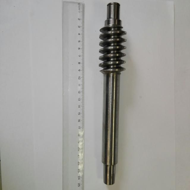 Robi 56 / 106 kapálógép kúpos csigatengely (Z=32)