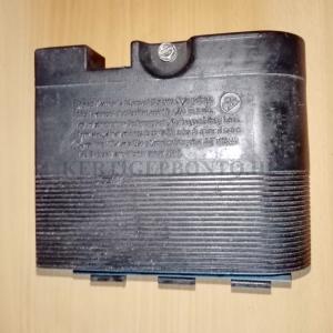 Briggs Quantum motor levegőszűrőház ( kocka légszűrős motor, régi fém hátsó rész ) ( üres )
