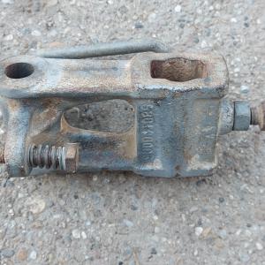 Honda F 400 / F 600 kapálógép csoroszlyatartó