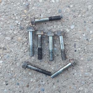 Honda F 400 / G 150 kapálógép hengerfej csavar ( garnitúra )