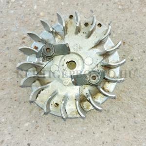 Husqvarna 340 / 345 / 346 / 350 láncfűrész lendkerék