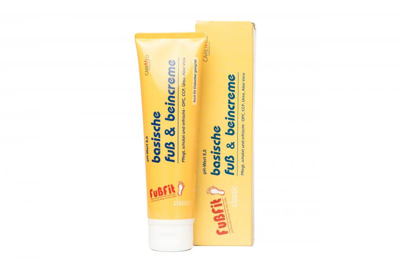 CareMed RETRO hidratáló lábkrém, nyirokpangás, vénás problémák esetén ajánlott 150 ml