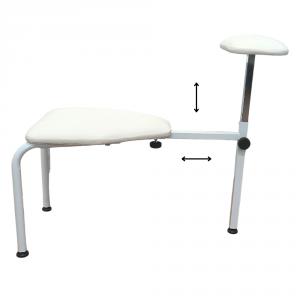 Pedikűrös csikó (305)