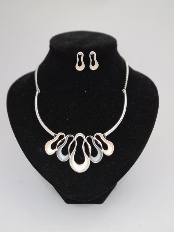 FASHION JEWELRY 180508