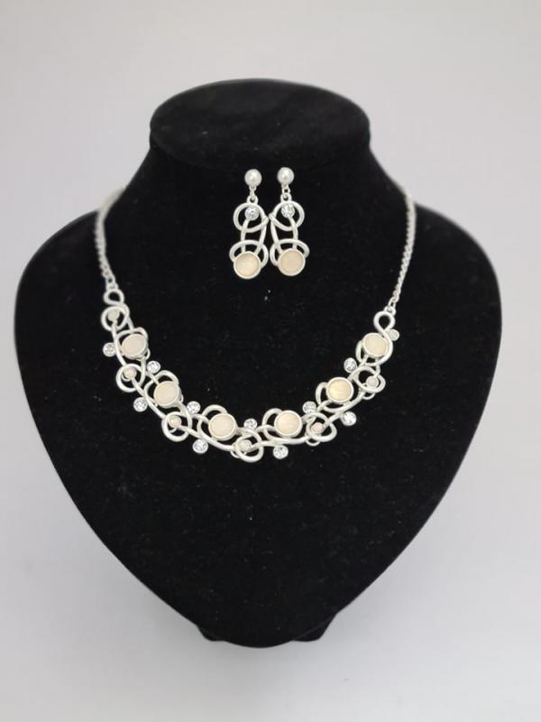 FASHION JEWELRY 180510