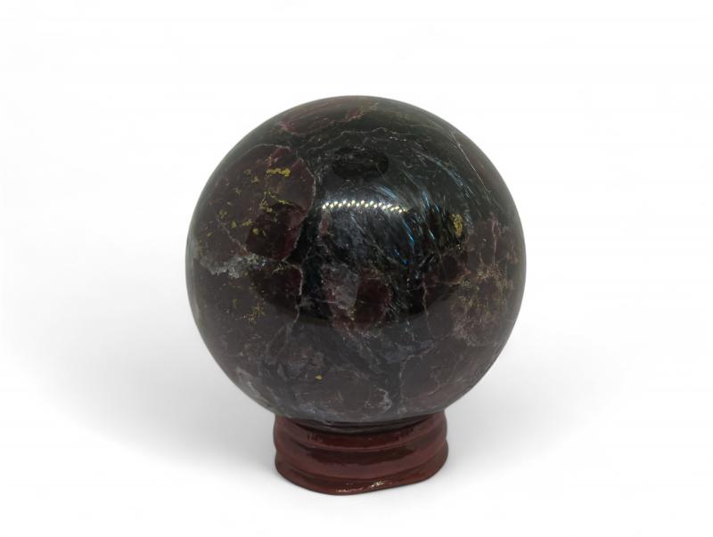 Asztrofillit-Gránát-Pirit golyó