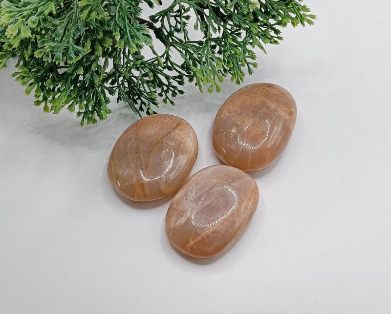 Barna Holdkő nagy marokkő