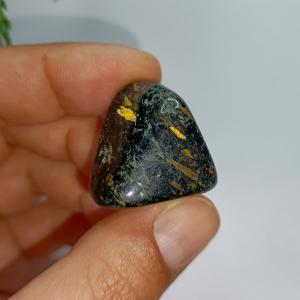 Valódi Nuummit marokkő