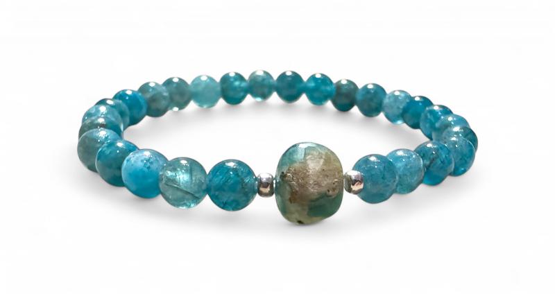 Grandidierit-Apatit karkötő