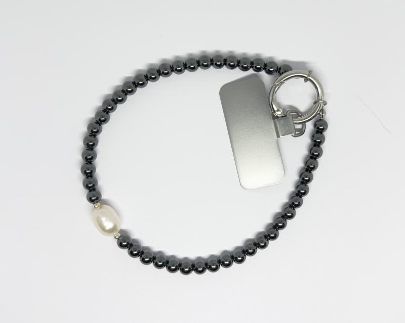 Hematit-Tenyésztett gyöngy telefontartó lánc