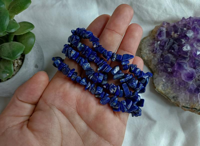 Lapis Lazuli szemcse karkötő