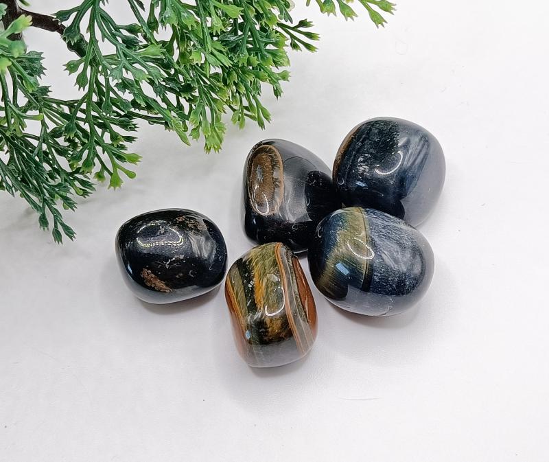 Sólyomszem marokkő