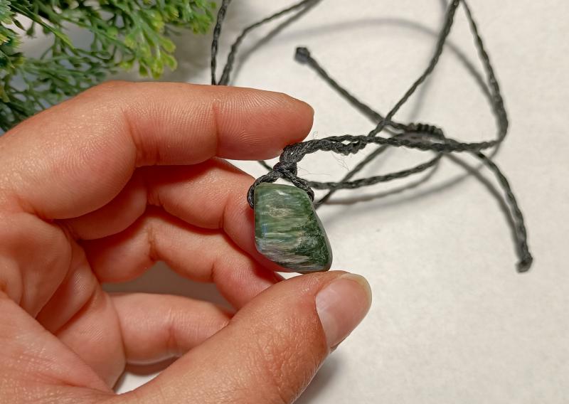 Szerafinit nyaklánc 1