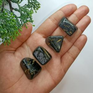 Valódi Nuummit marokkő