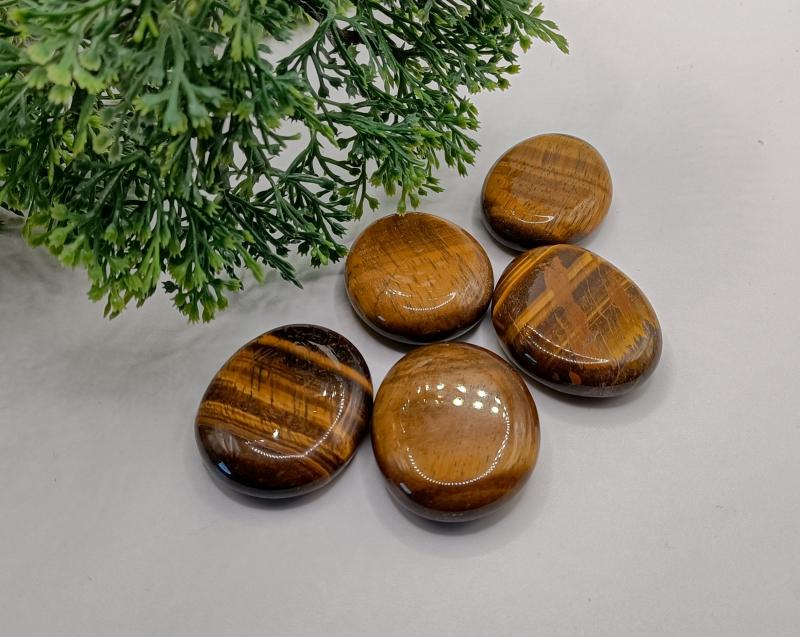 Tigrisszem lapos marokkő